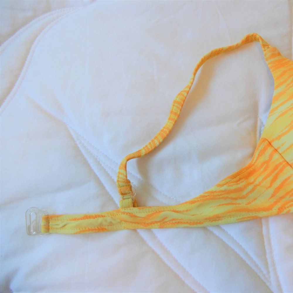 NWOT Bikini International Yellow Swimsuit 2 Piece Set in size S - Picture 5 of 11